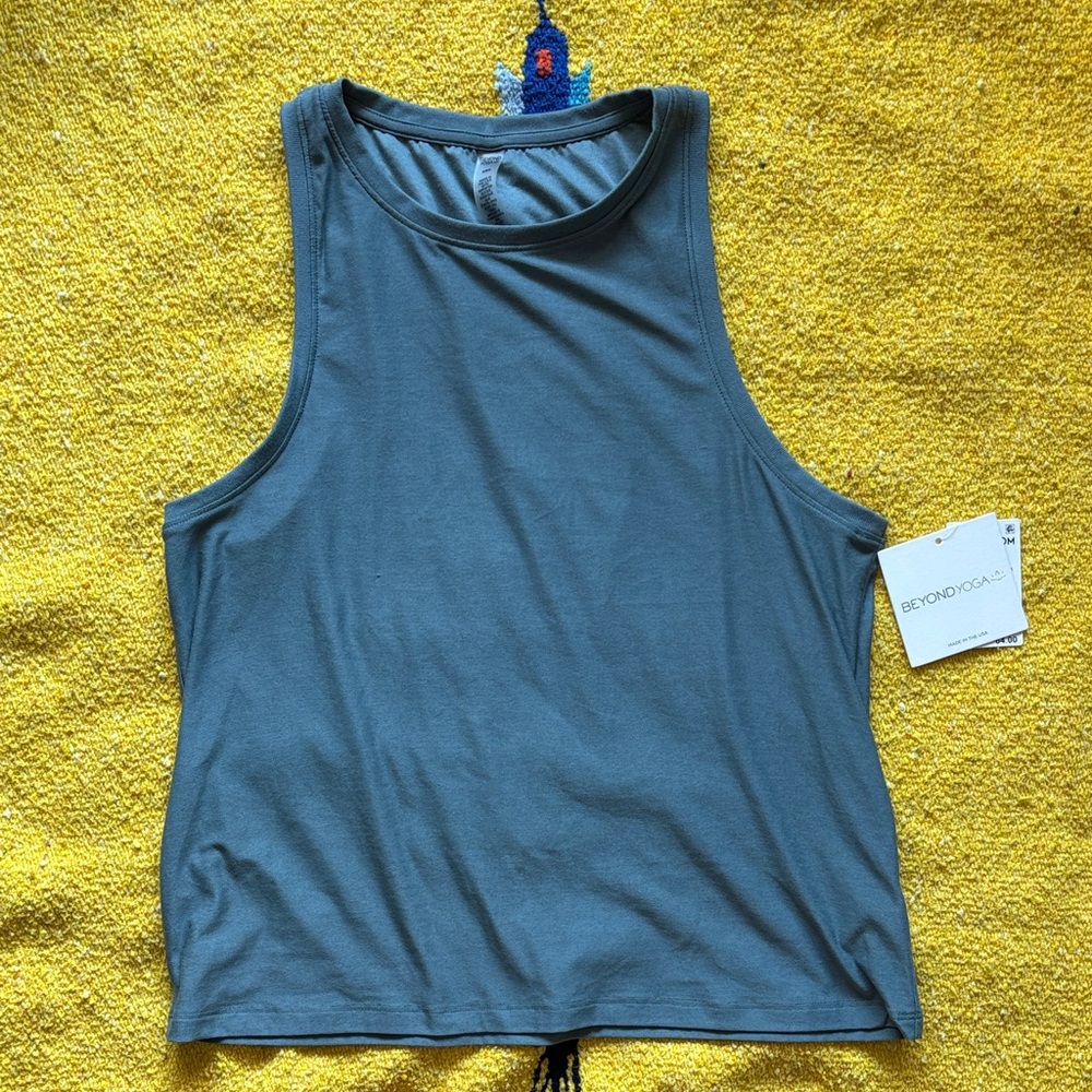 Beyond Yoga top new - small